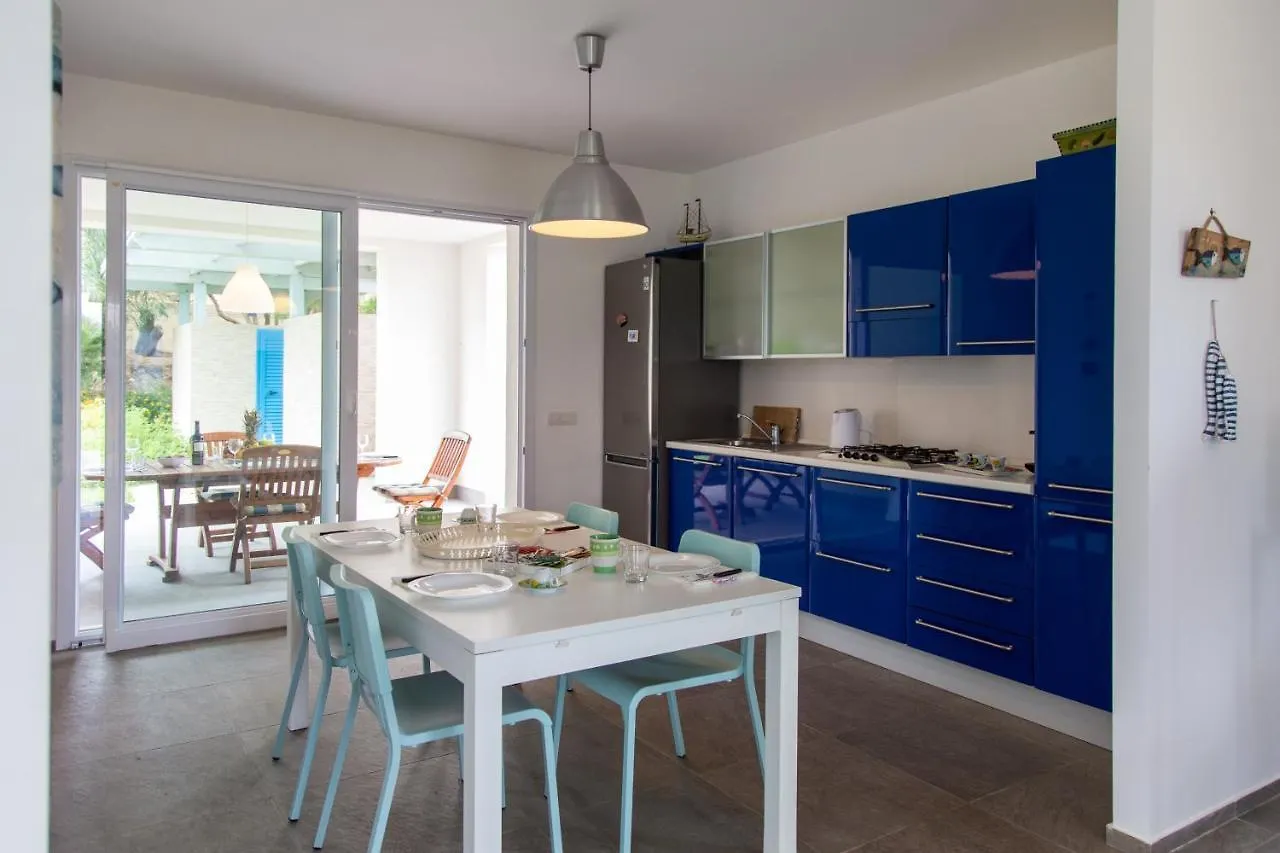 Villa Dafne Villaggio Azzurro 0*,
